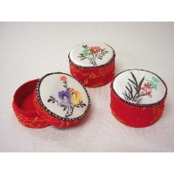 CAJA MINI SEDA REDONDA ROJA...