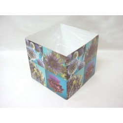 MACETERO CARTON FLORES AZUL...