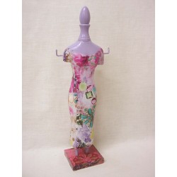 FIGURA MANIQUI MADERA...